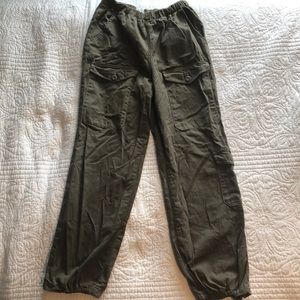 URBAN OUTFITTERS BERLIN CARGO PANT ✨🌸